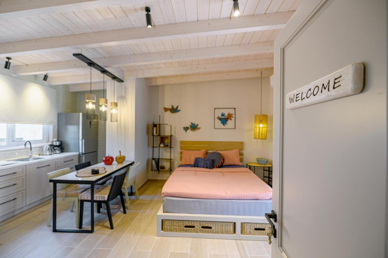Fiorela'S Casa- A Stylish Loft Apartment In The Heart Of Preveze Dış mekan fotoğraf